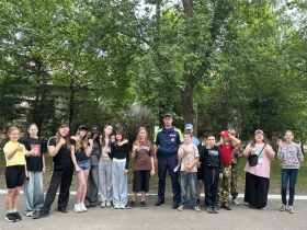 В рамках Всероссийской акции «Мои безопасные каникулы» в профильном лагере прошло мероприятие по безопасности дорожного движения..